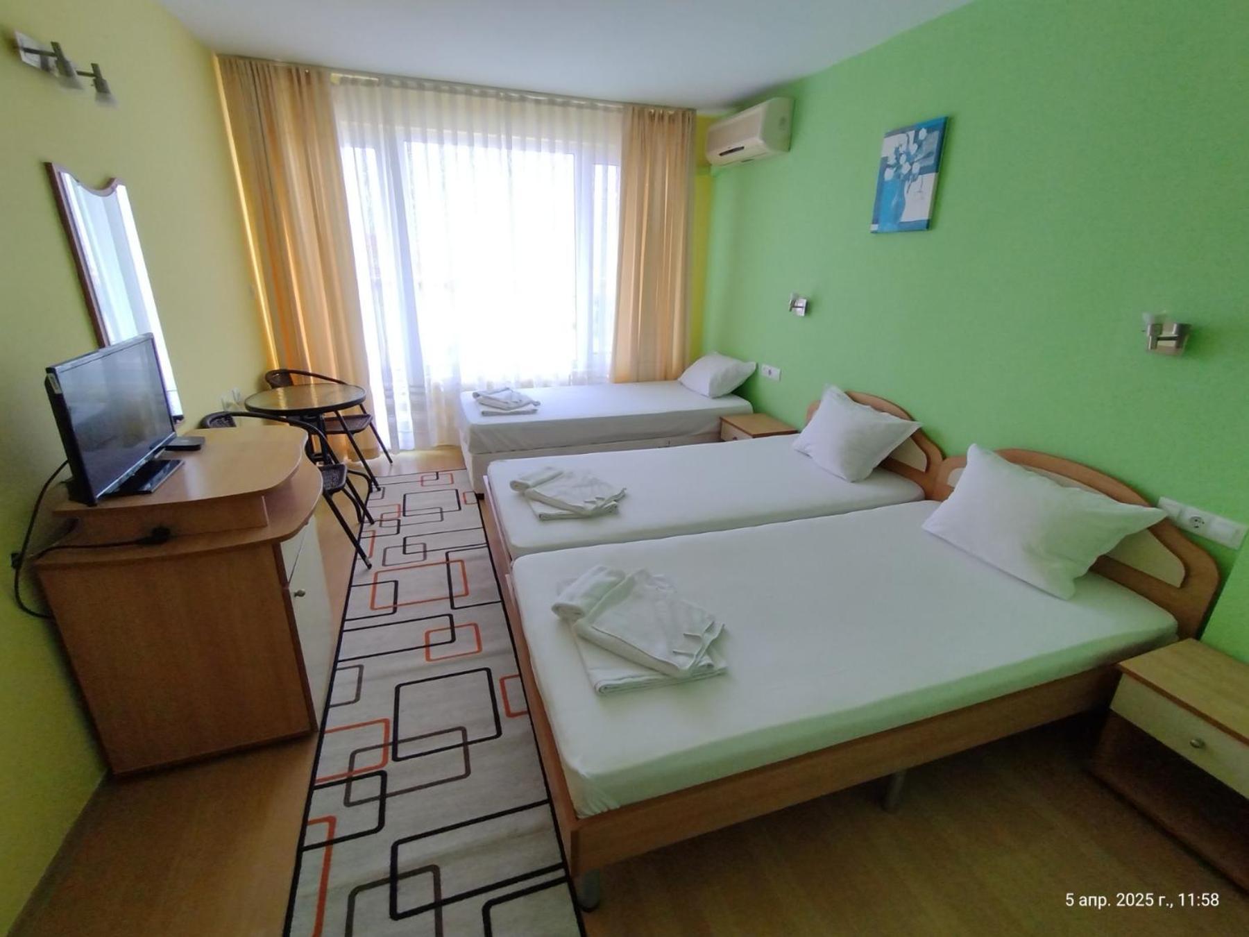 Family Hotel Coral Sozopol Exterior foto